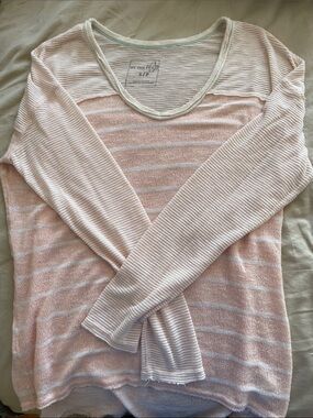 S-M.  FREE PEOPLE Ballet Pink & White Striped Long Sleeve Scoopneck Top  NWOT